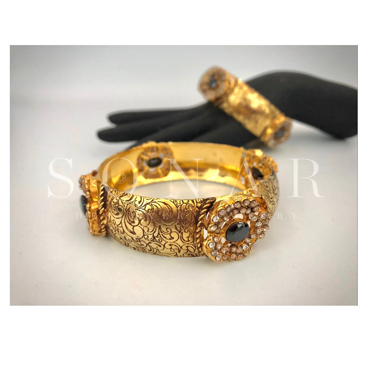 Grace Bangle K-103