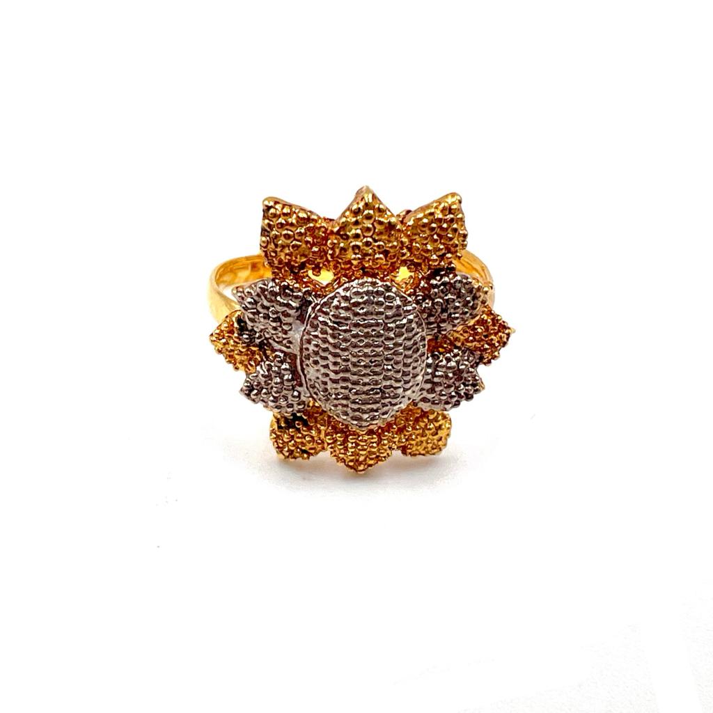 Necklet Doré